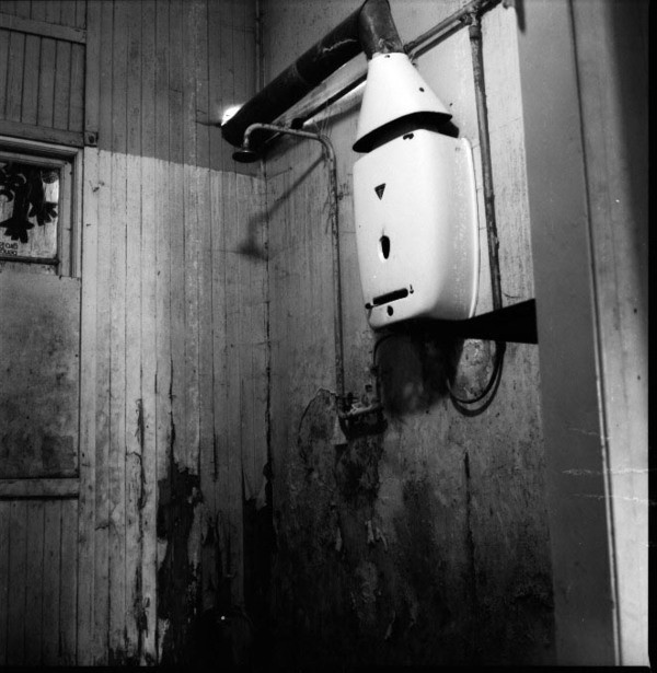 M 1971 00 00 lomholt the trans quiet dressingroom 023