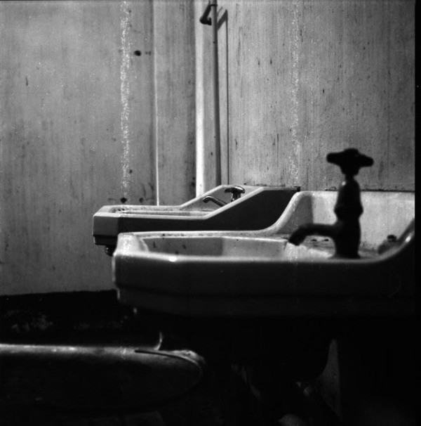 M 1971 00 00 lomholt the trans quiet dressingroom 025